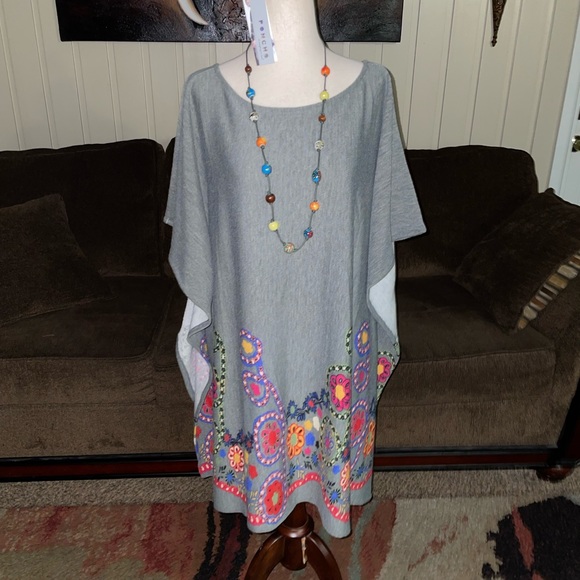 Poncho • Women • One Size • Grey • Multi-Colors • Floral • Poncho • New - Picture 1 of 15